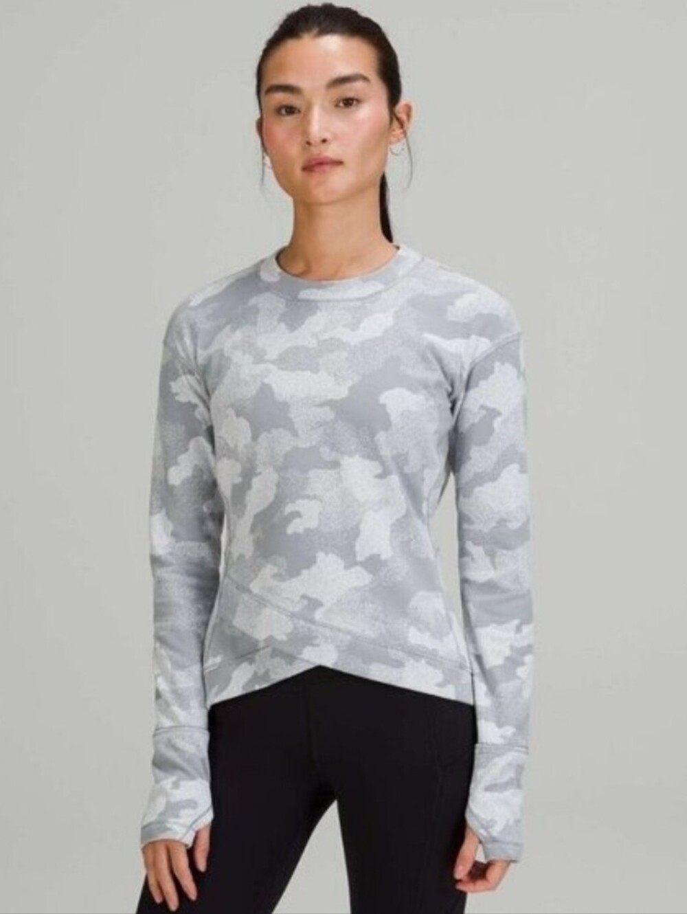 lululemon light gray patterned athletic top